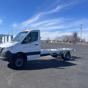 Cab Chassis – various model years <1,000 miles