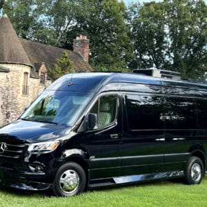 Deluxe Series – 2024 Black/Beige