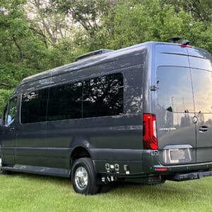 Deluxe Series – 2023 Gray/Tan