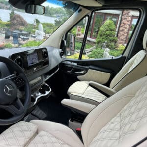 Deluxe Series – 2023 White/Beige