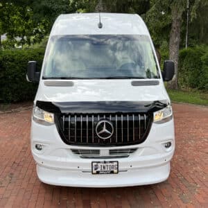 Deluxe Series – 2023 White/Beige