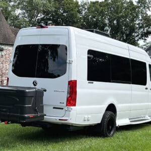 Deluxe Series – 2023 White/Beige