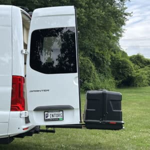 Deluxe Series – 2023 White/Beige