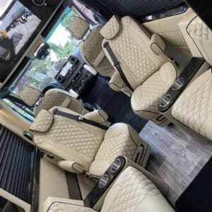 Deluxe Series – Grey/Beige 144 AWD