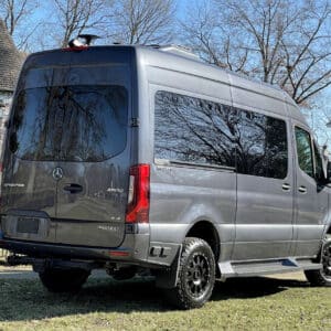 Deluxe Series – Grey/Beige 144 AWD