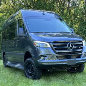 Deluxe Series – Grey/Beige 144 AWD