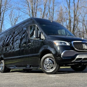Deluxe Series – 2024 Black/White