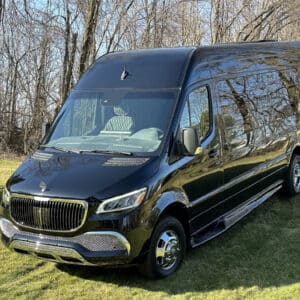 Deluxe Series – 2024 Black/White